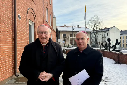 Kardinal Pietro Parolin og erkebiskop Julio Murat