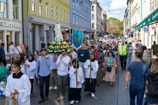 Mariaprosesjon gjennom Oslos gater