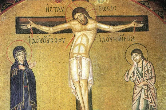 Bysantinsk ikon av Jesus Kristus på korset