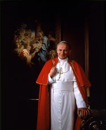 Portrettbilde av pave Johannes Paul II med rød kappe