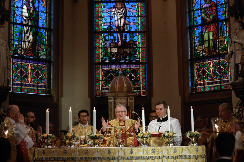 Bispevigsel 18. januar 2025. Kardinal Pietro Parolin feirer nattverd.