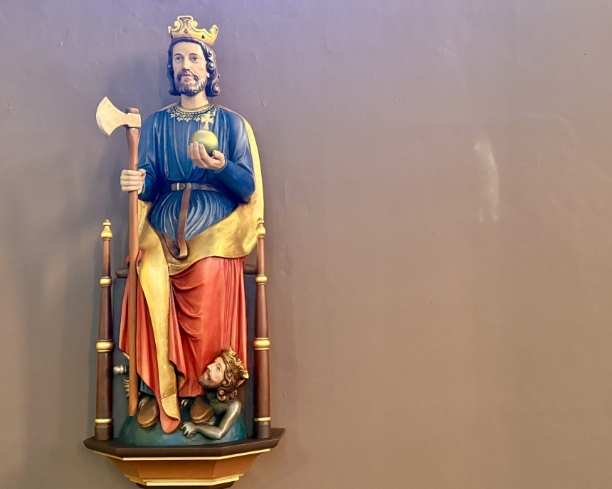 Ny Hellig Olav-skulptur i St. Olav domkirke, Oslo. Januar 2025.