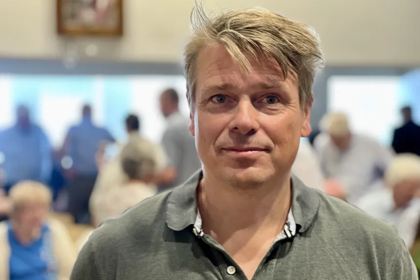Forfatter og historiker Øystein Morten under Olsokseminaret 2024.