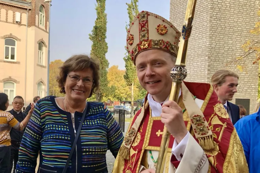 Unn Madsø og biskop Erik Varden