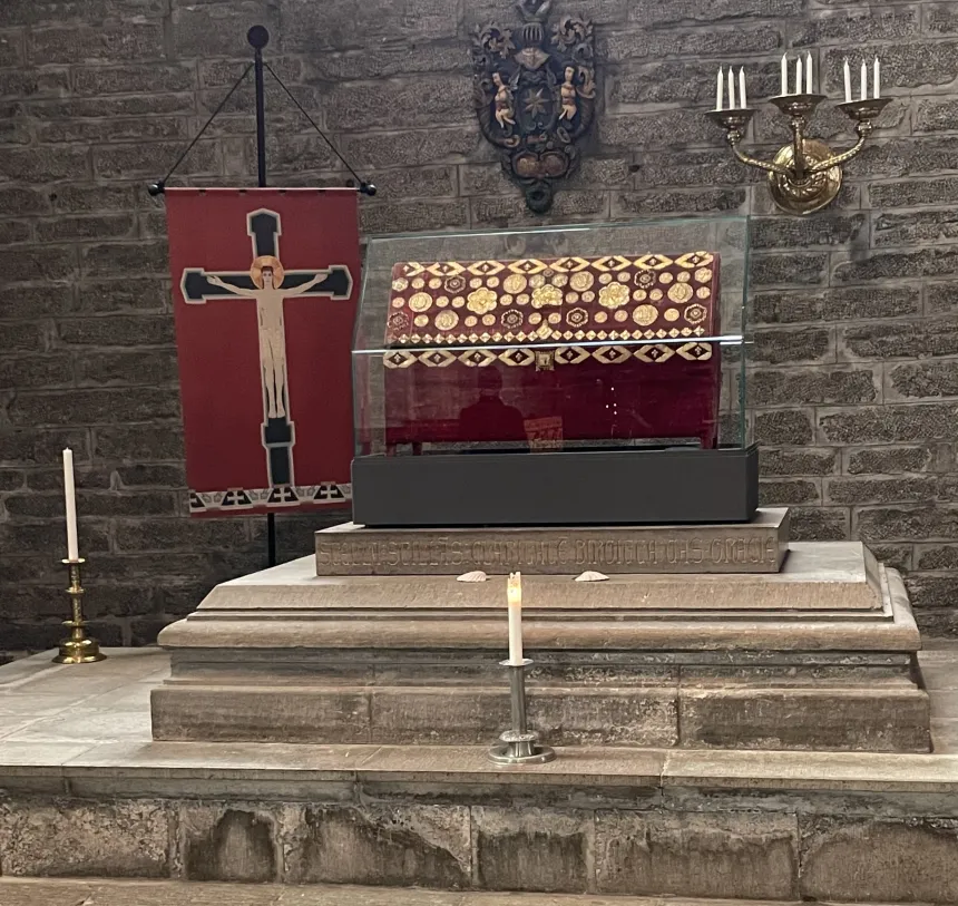 Birgittaskrinet i klosterkirken i Vadstena