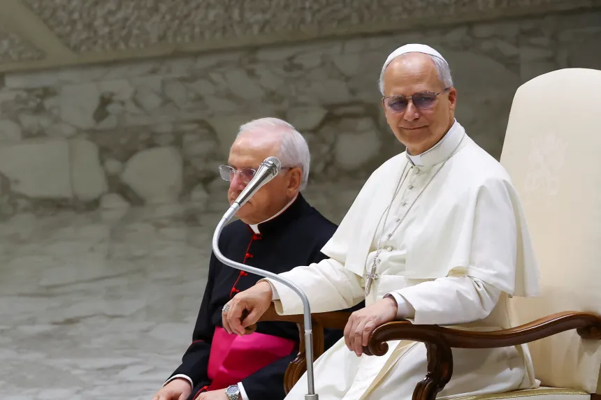 Pave Leo XIV holder generalaudiens i Paul VI-salen