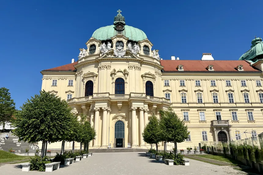 Klosterneuburgs barokkfasade. 