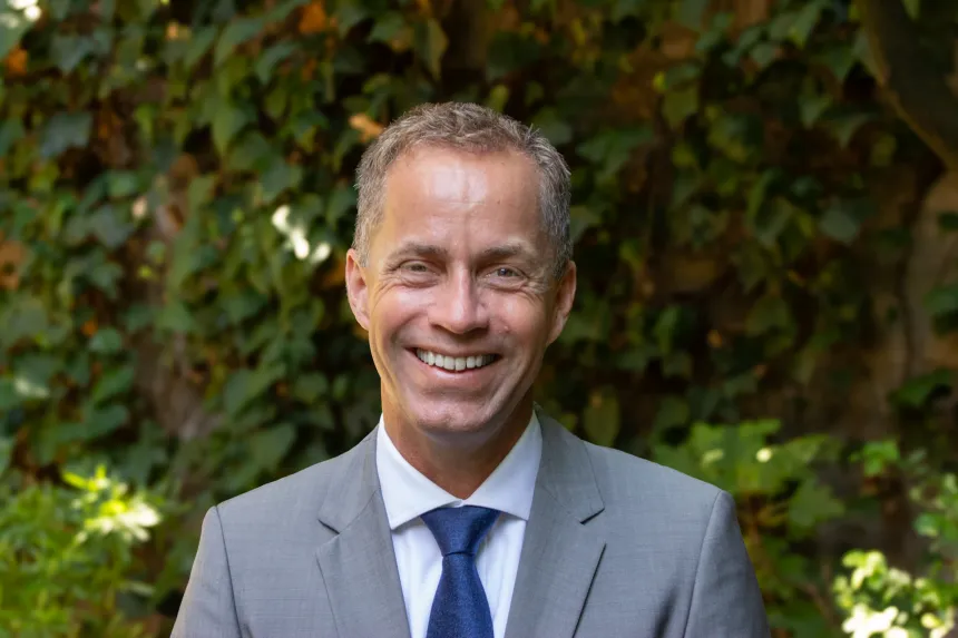 Portrett av Norges ambassadør til Roma Tord Tukun. 