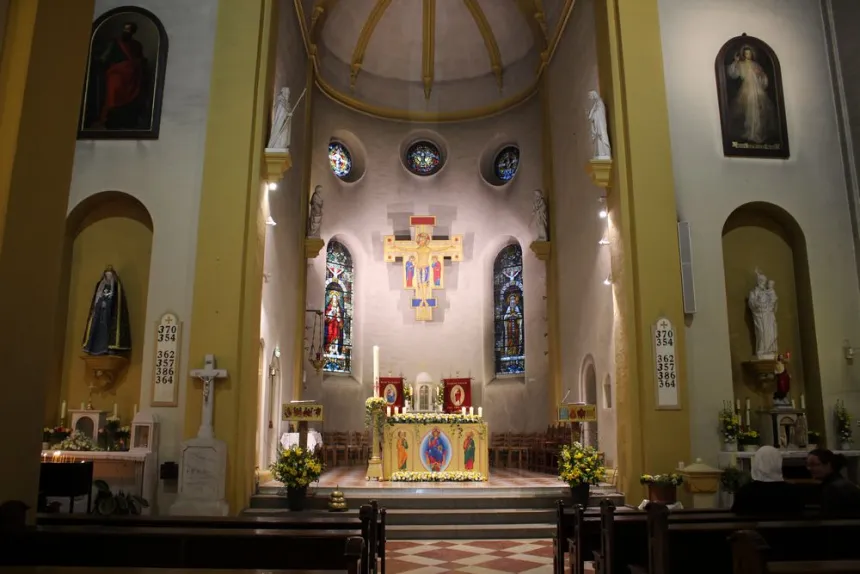 Innsiden av St. Paul kirke i Bergen